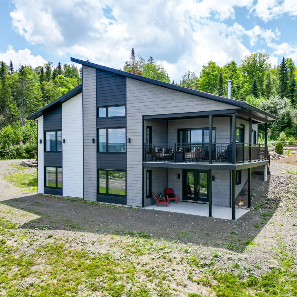 Batitech maison prefabriquee urbaine 2 terrasses / Urban prefabricated home with two terraces