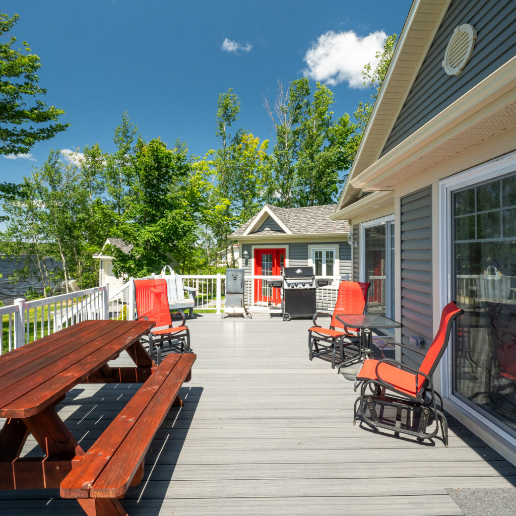 Chalet unifamilial de style canadien