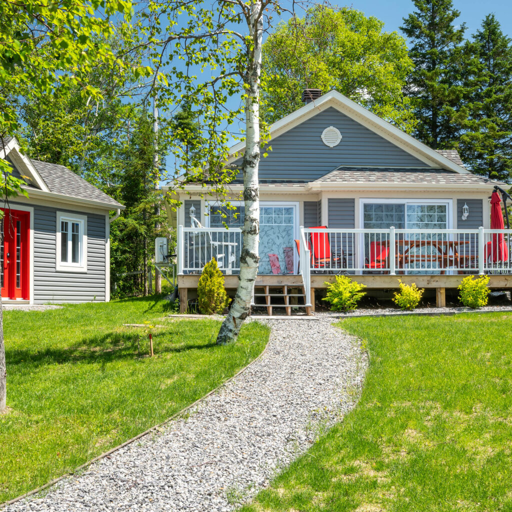 Chalet unifamilial de style canadien