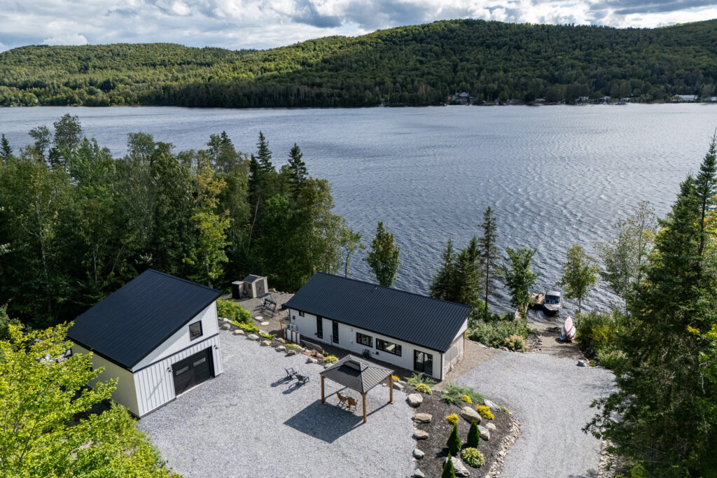 R&eacute;sidence unifamiliale avec acc&egrave;s au lac