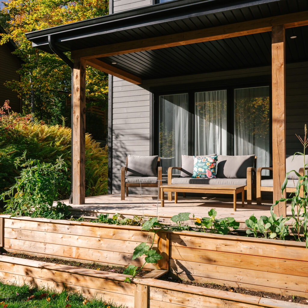 https://batitech.ca/wp-content/uploads/2026/08/a_residence_unifamiliale_contemporaine_a_deux_etages-4-scaled.jpg